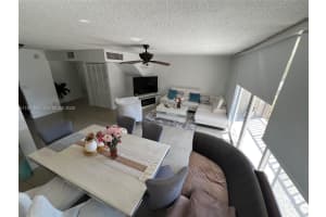 9240 Fontainebleau Blvd 207 Miami, FL 33172 - MLS#A11971959