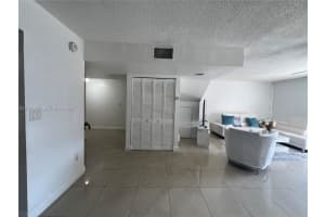 9240 Fontainebleau Blvd 207 Miami, FL 33172 - MLS#A11971959