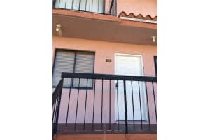 2162 W 60th St 14208, Hialeah