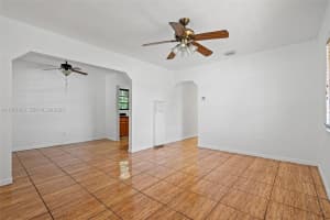 9201 33rd Ave Rd , Miami, FL 33147 - MLS#A11971976