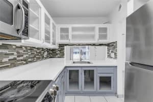 15348 Sw 72nd St 23-12, Miami