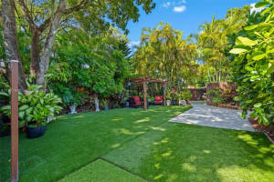 18805 W Lake Dr Hialeah, FL 33015 - MLS#A11971990