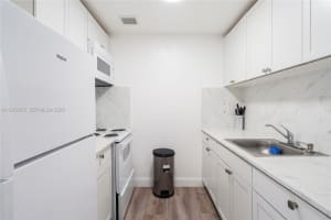 1051 Ne 163rd St 2 North Miami Beach, FL 33162 - MLS#A11972079