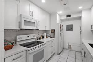 7933 West Dr 819 North Bay Village, FL 33141 - MLS#A11972092