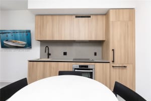 121 Northeast 5th Street 510 Miami, FL 33132 - MLS#A11972096