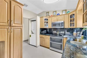 9719 Nw 127th St Hialeah Gardens, FL 33018 - MLS#A11972116