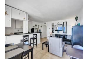 1815 N Surf Rd 202 Hollywood, FL 33019 - MLS#A11972122