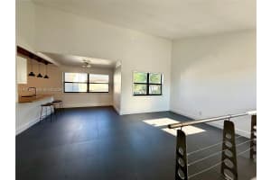 10231 Fontainebleau Blvd 203 Miami, FL 33172 - MLS#A11972321