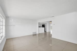 8521 Pasadena Blvd Pembroke Pines, FL 33024 - MLS#A11972380