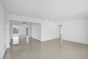 8521 Pasadena Blvd Pembroke Pines, FL 33024 - MLS#A11972380