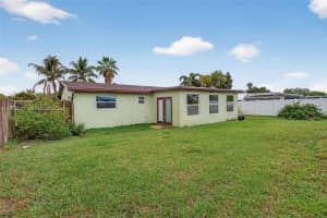 6533 Nw 1st St Margate, FL 33063 - MLS#A11972381