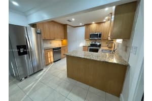 842 89th Ave , Miami, FL 33174 - MLS#A11972382