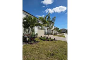 2741 Se 24th Court Homestead, FL 33035 - MLS#A11972396