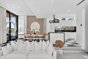 11 Century Ln Miami Beach, FL 33139 - MLS#A11972406