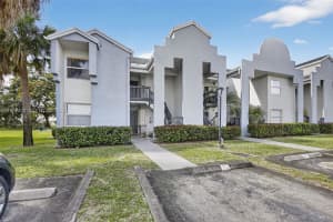 430 Sw 113th Way 430 Pembroke Pines, FL 33025 - MLS#A11972422