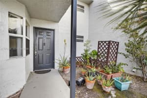 430 Sw 113th Way 430 Pembroke Pines, FL 33025 - MLS#A11972422