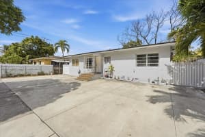 511 E 27th St Hialeah, FL 33013 - MLS#A11972424