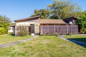 446 Briarwood Cir 1-29 Hollywood, FL 33024 - MLS#A11972429