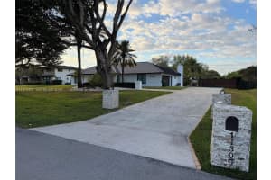 11300 Nw 5th St Plantation, FL 33325 - MLS#A11972437