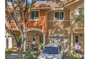 23 Se 3rd Ave Hallandale Beach, FL 33009 - MLS#A11972469