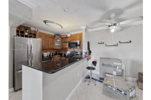 9417 Sw 76th St X36 Miami, FL 33173 - MLS#A11972475