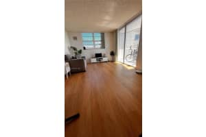 1990 Marseille Dr 407 Miami Beach, FL 33141 - MLS#A11972476