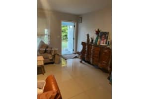 840 Ne 32nd Ct Pompano Beach, FL 33064 - MLS#A11972486