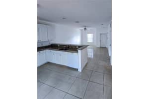 4216 Leo Ln 2e Riviera Beach, FL 33410 - MLS#A11972508