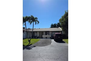 15619 Bottlebrush Cir Delray Beach, FL 33484 - MLS#A11972532