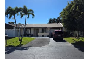 15619 Bottlebrush Cir Delray Beach, FL 33484 - MLS#A11972532