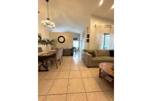 7851 Nw 34th Pl Davie, FL 33024 - MLS#A11972541