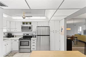 9523 S Hollybrook Lake Dr 21-307 Pembroke Pines, FL 33025 - MLS#A11972544