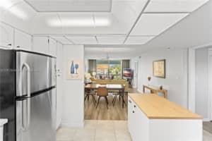 9523 S Hollybrook Lake Dr 21-307 Pembroke Pines, FL 33025 - MLS#A11972544