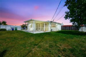 10720 Sw 55th Ter Miami, FL 33165 - MLS#A11972551