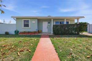 10720 Sw 55th Ter Miami, FL 33165 - MLS#A11972551