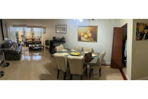 200 Leslie Dr , Hallandale Beach, FL 33009 - MLS#A11972582