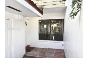 2700 N 34th Ave I Hollywood, FL 33021 - MLS#A11972587