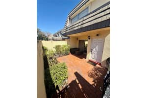 8785 Sw 137th Ave 8785, Miami