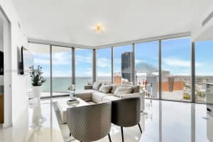 18975 Collins Ave , Sunny Isles Beach, FL 33160 - MLS#A11972622