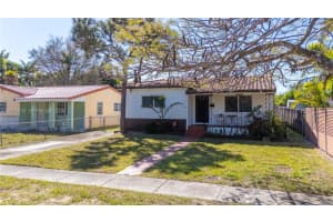 5730 Sw 42nd Ter, South Miami