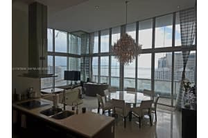 495 Brickell Avenue 2201 Miami, FL 33131 - MLS#A11972636