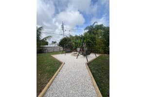 1304 N 40th Ave Hollywood, FL 33021 - MLS#A11972642