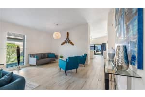 9986 Nw 52nd St Sunrise, FL 33351 - MLS#A11972643