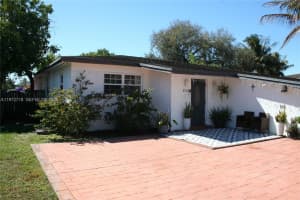 6532 Mayo St Hollywood, FL 33023 - MLS#A11972718