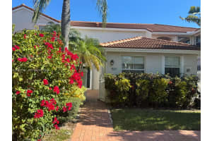 1521 Seagrape Way Hollywood, FL 33019 - MLS#A11972722