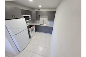 300 Sw 134th Way 113e Pembroke Pines, FL 33027 - MLS#A11972740