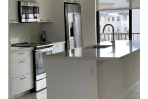 7915 Nw 104th Ave 32 Doral, FL 33178 - MLS#A11972742