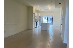 7915 Nw 104th Ave 32 Doral, FL 33178 - MLS#A11972742