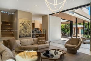 2145 Meridian Ave Miami Beach, FL 33139 - MLS#A11972750