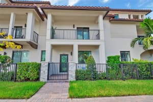4652 Nw 83rd Ave, Doral